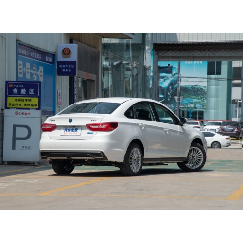 China Nieuw energievoertuig Dongfeng Fengxing S60 EV Nieuwe auto Hoogwaardige Auto -elektrische auto 5 stoelen Sedan EV -auto te koop